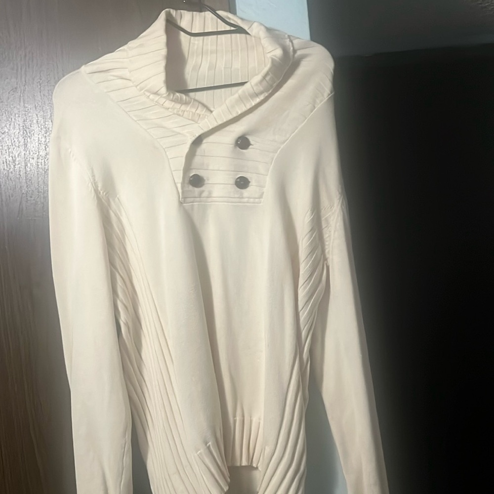 G by Guess sweater